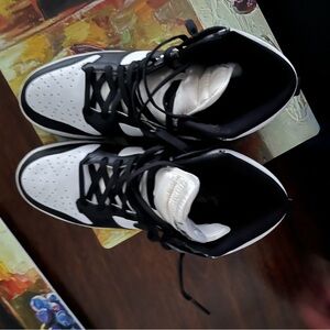 Dunk High Black And White